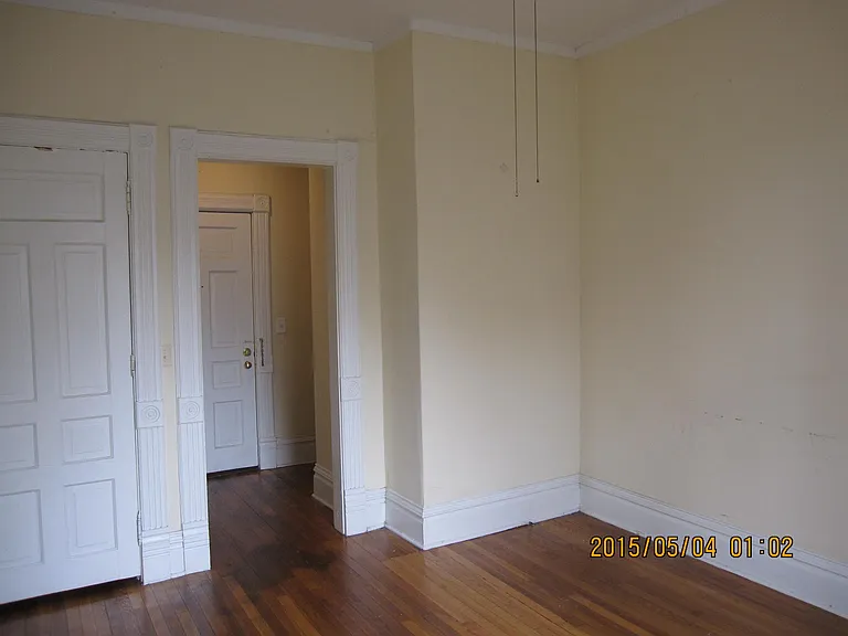 317 Prospect Ave NE — Photo 4