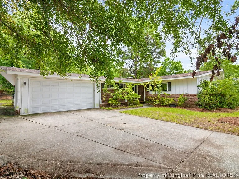 1907 Martindale Dr — Photo 3
