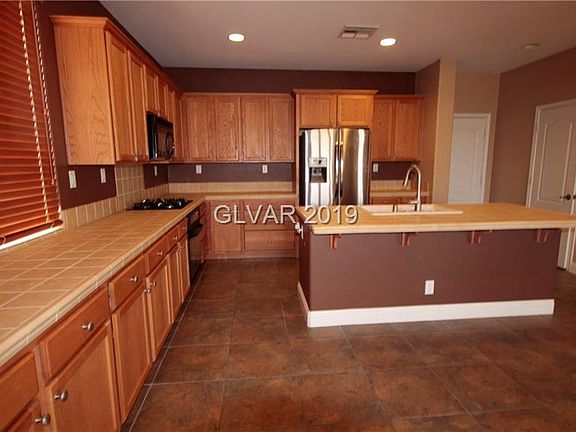 5th image of 2004 Royal Gardens Pl #0