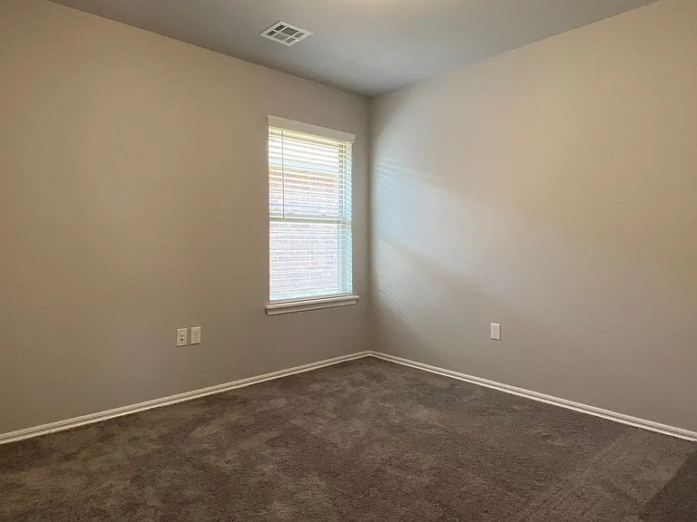 4609 Crystal Clear Ln — Photo 28