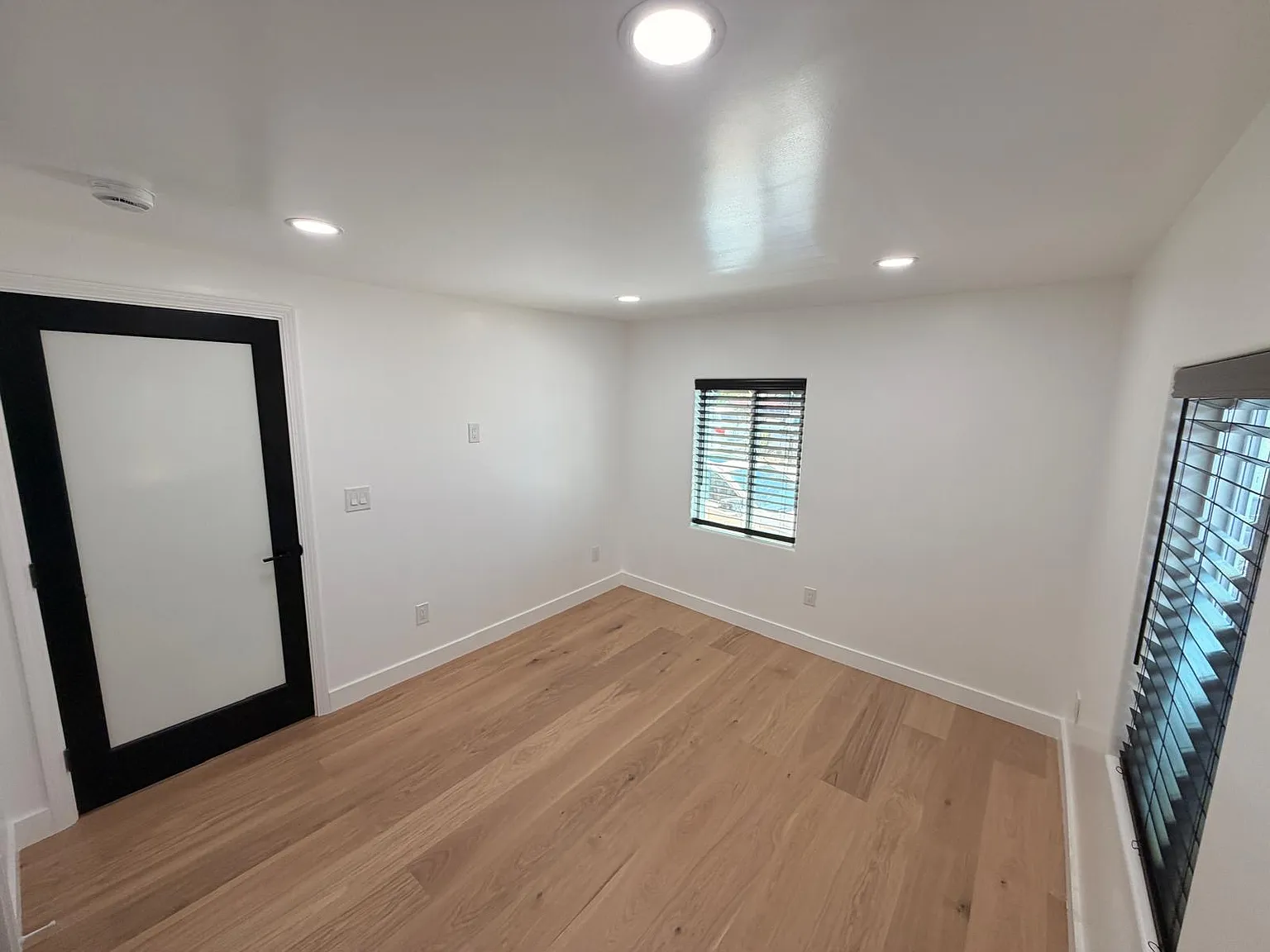 1 bed, 506 sqft, $2,300 — Photo 3