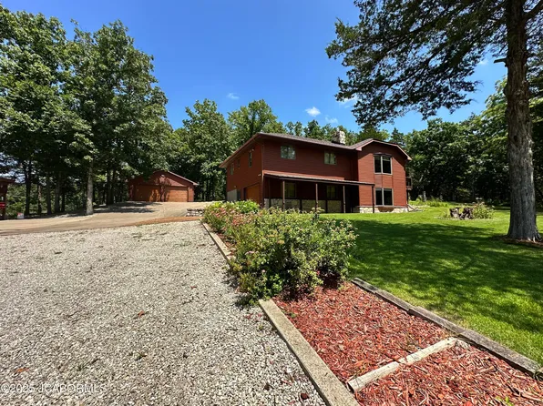 4112 Pin Oak Dr, Jefferson City, MO 65109