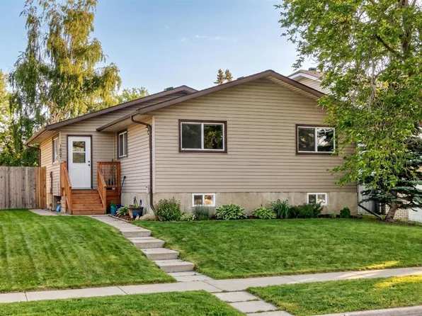 1837 N Meadowbrook Dr SE, Airdrie, AB T4A 1V5