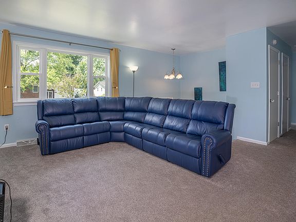 5th image of 2224 Irish Cir