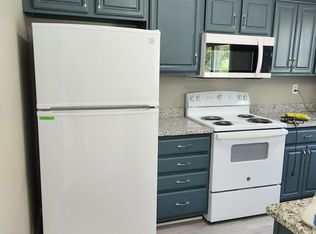 402D SE Brandon Ct, Oak Grove, MO 64075