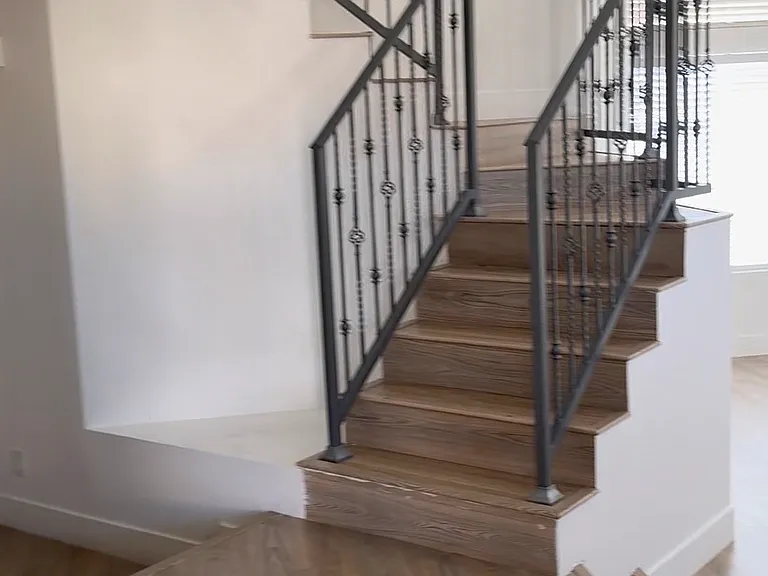 909 Sparrow Ct — Photo 8