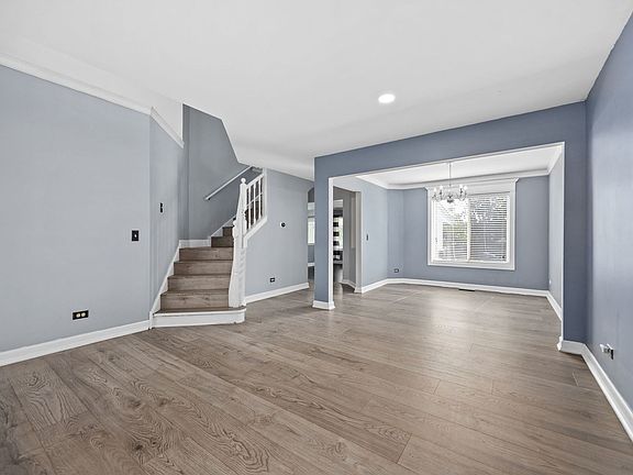 2nd image of 1112 Trailsend Ln