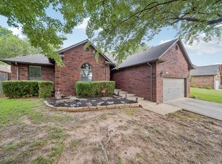 11318 S 108th Pl E, Bixby, OK 74008