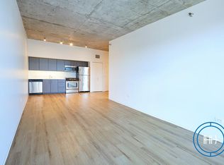 1152 N Ashland Ave #A404, Chicago, IL 60622