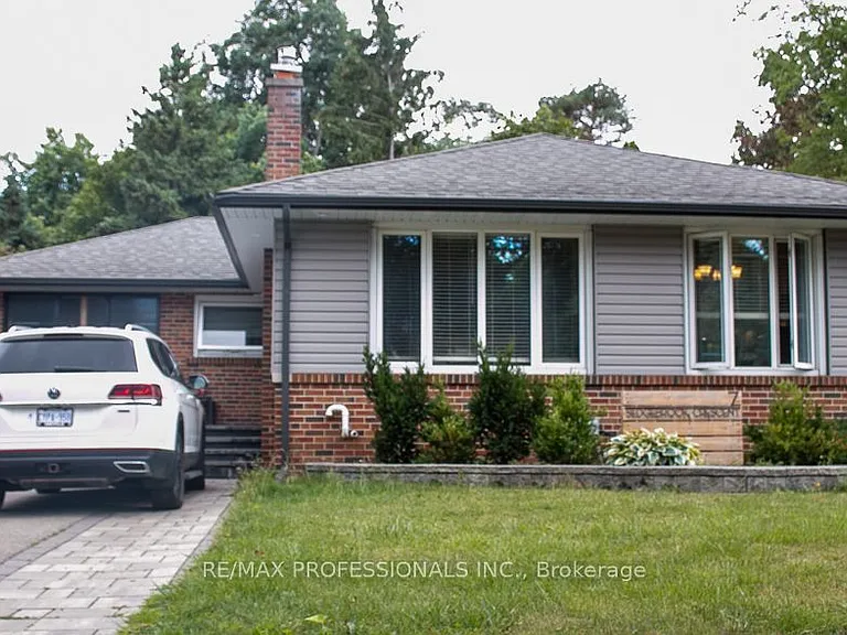7 Sedgebrook Cres #LOWER — Photo 13