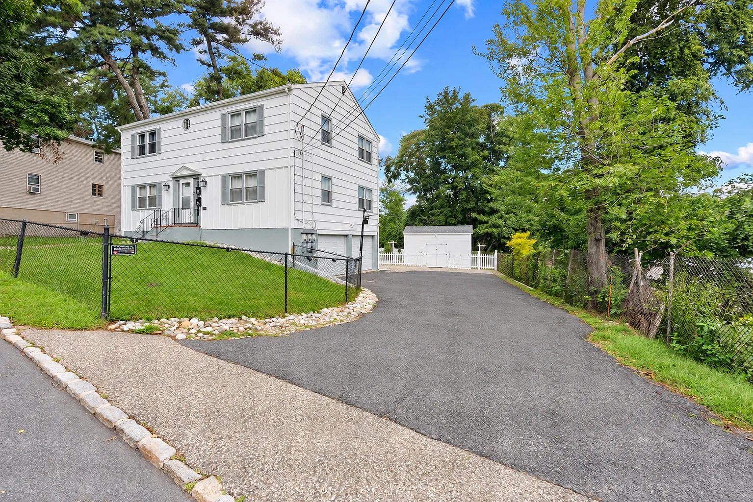 2 bed, $2,800 — Photo 2