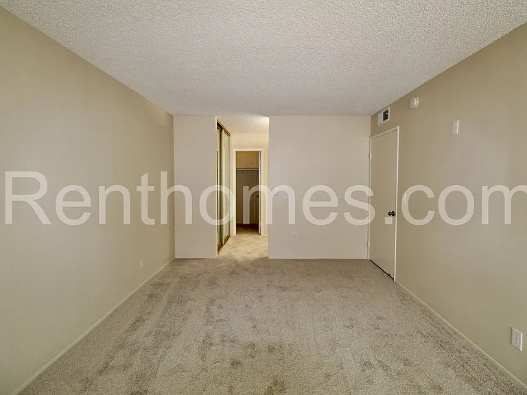 6747 Friars Rd #132 — Photo 16