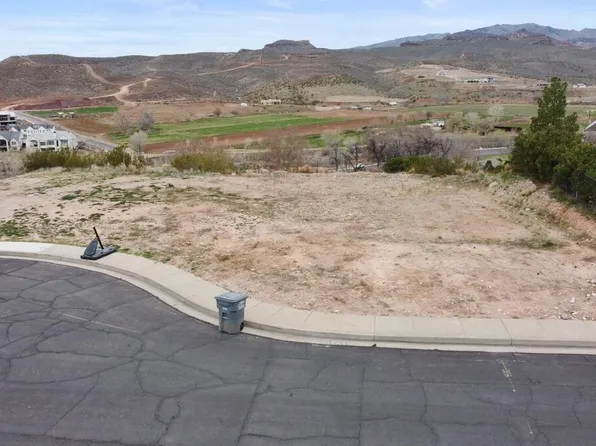 1647 Rim Cir #11, Santa Clara, UT 84765