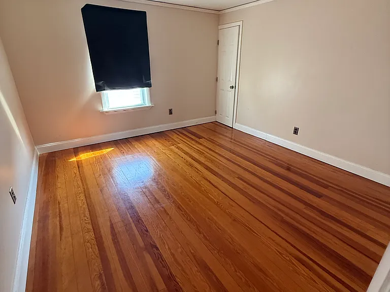 180 Bush St #2 — Photo 4