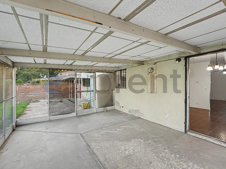 766 E Pillsbury St — Photo 22