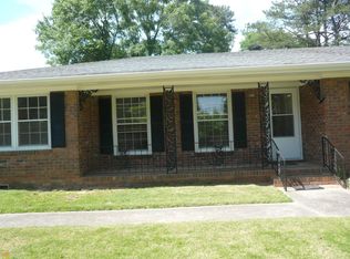 3015 Robinson Rd, Marietta, GA 30068