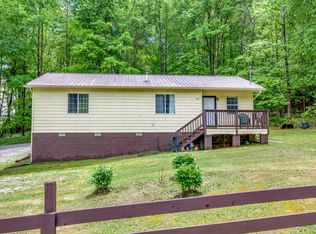 888 Bazel Rd, Harriman, TN 37748