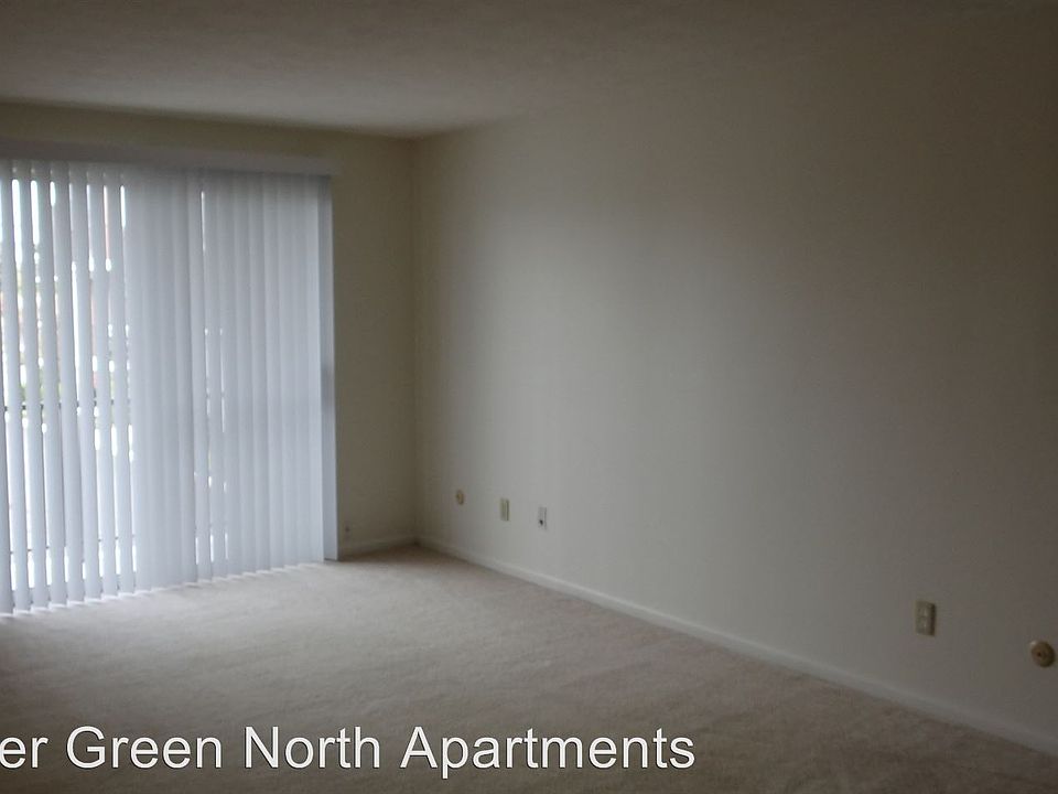 1st image of 997 N Market St APT 104