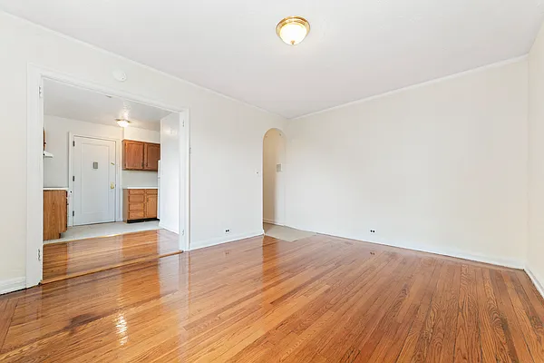 Rented by MNS | media 2