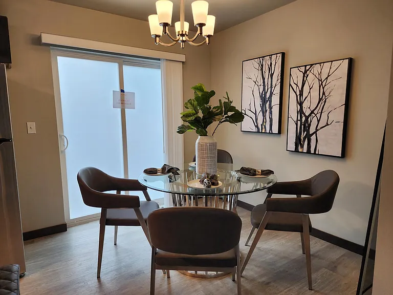 1039 Cedar Ave #103 — Photo 11