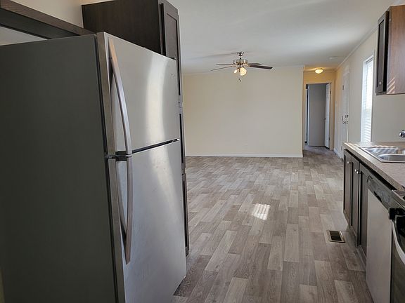 3rd image of 38017 Le Chateau Blvd