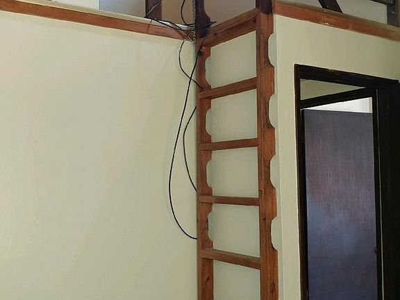 Bedroom 2 w/smloft