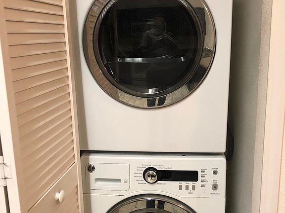 3rd image of 4982 Key Lime Dr Unit 202