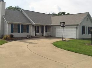 18 Lafayette Mdws, Mattoon, IL