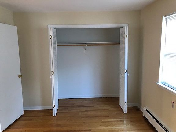 2nd image of 4056 N California Ave #Ig2d