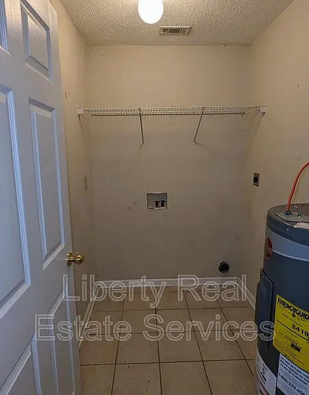 306 N Main St #2C — Photo 7