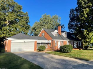 732 S Fayetteville St, Liberty, NC 27298