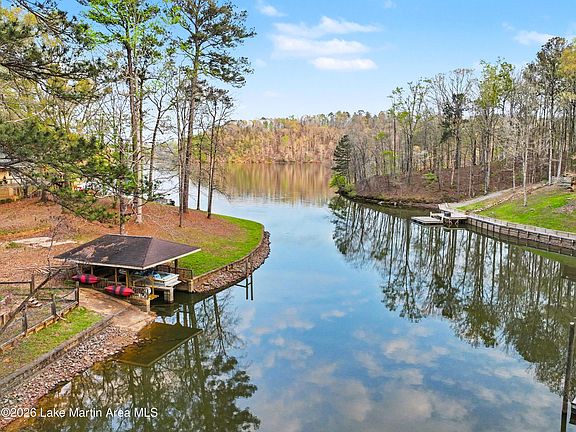 4th image of 841 Raintree Dr