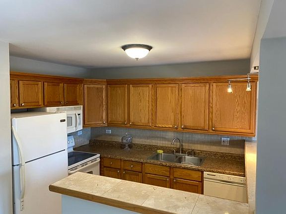 3rd image of 1360 N Geneva Dr APT 2B