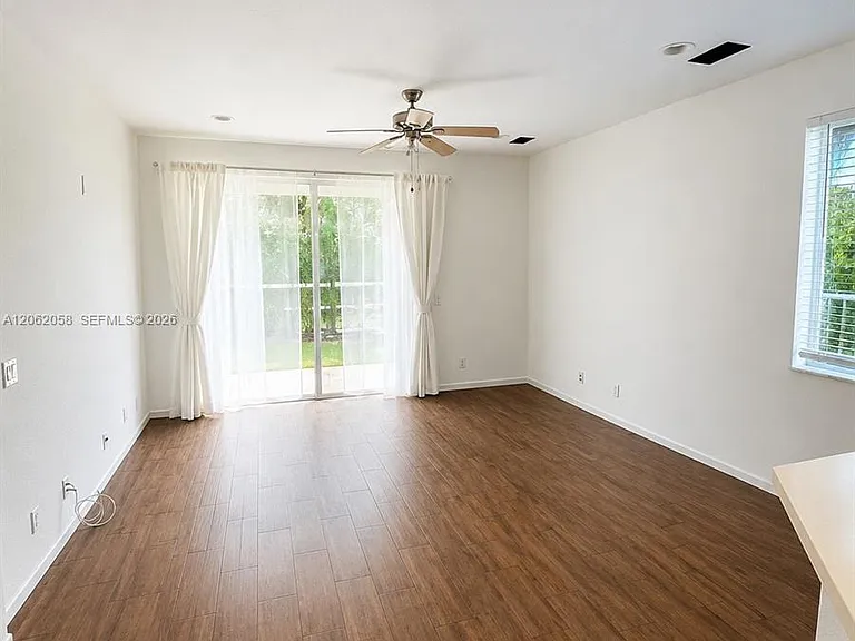 316 Conservation Dr — Photo 3