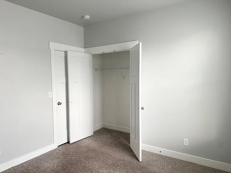 107 W Seasons Dr — Photo 12