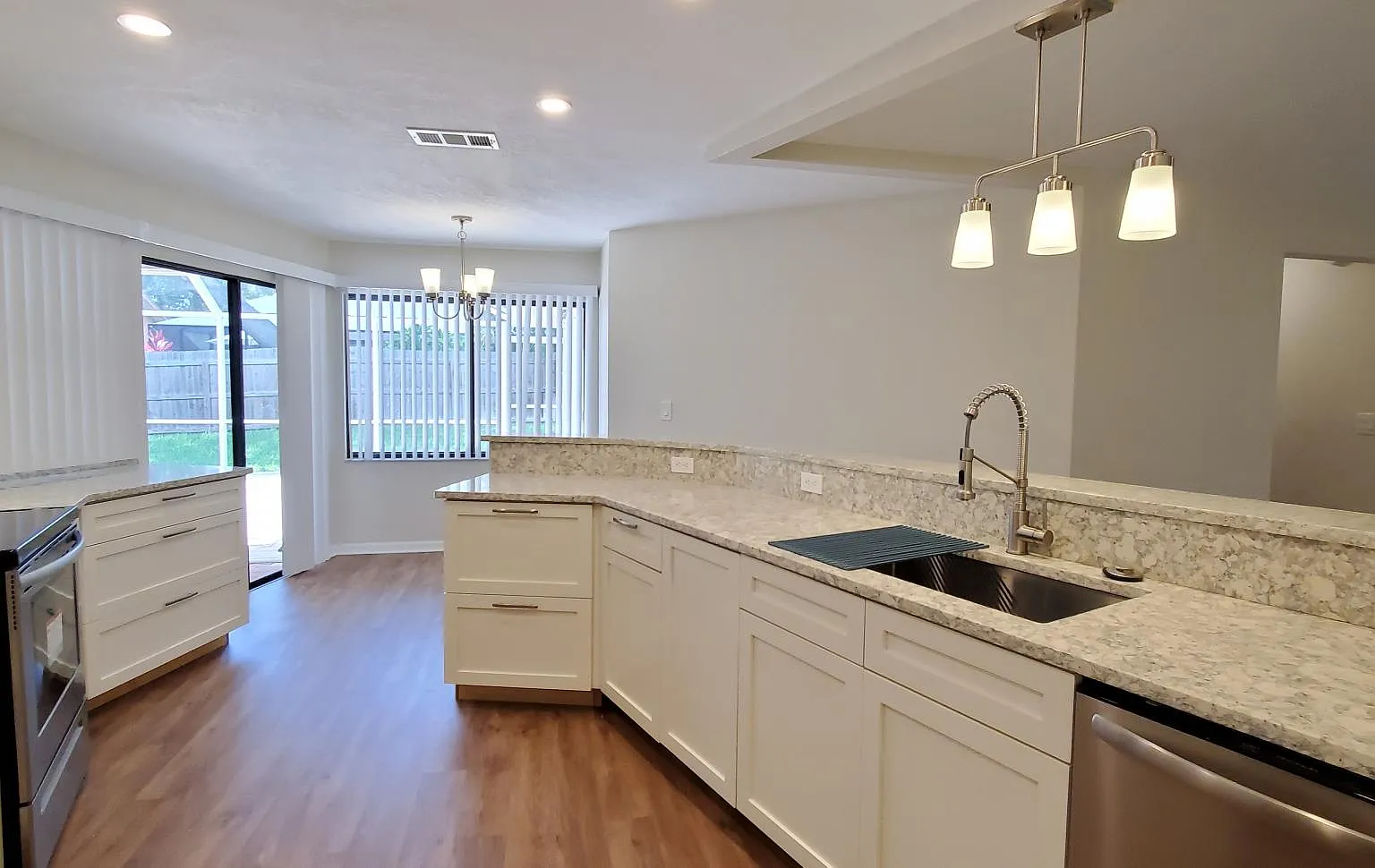 3 bed, 2100 sqft, $3,500 — Photo 4