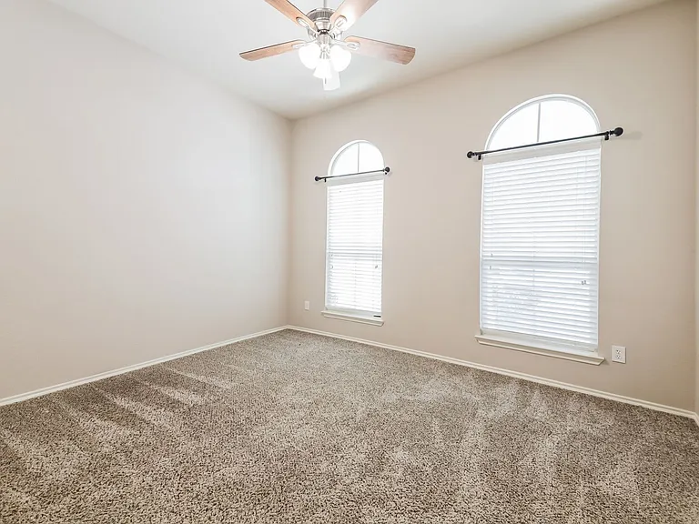 9915 Wethers Field Cir — Photo 15