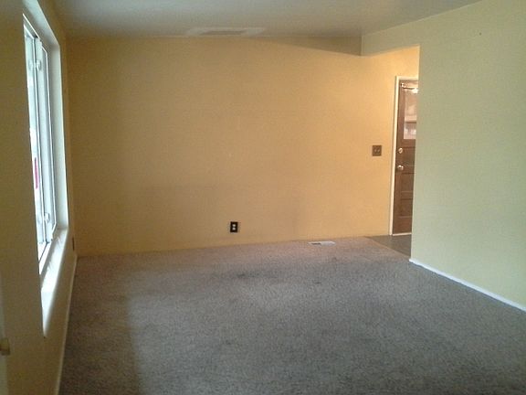 2nd image of 1019 Orchard Dr