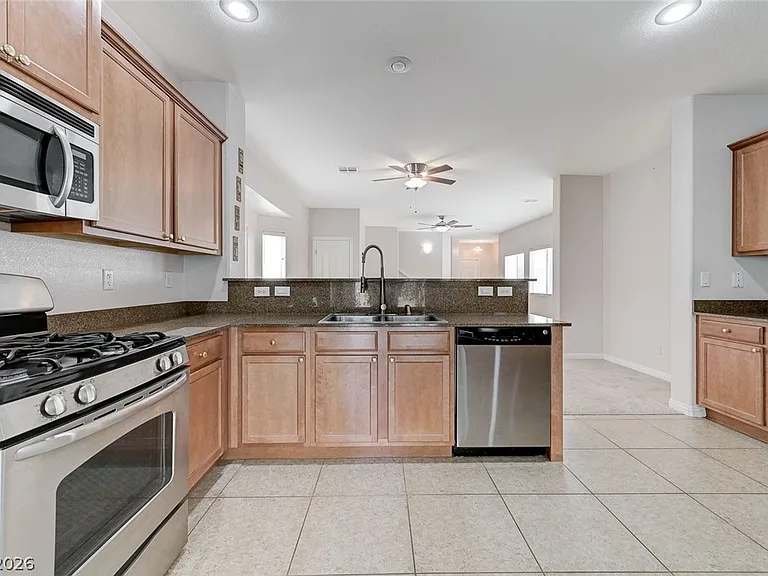 5048 Lower Falls Ct — Photo 23