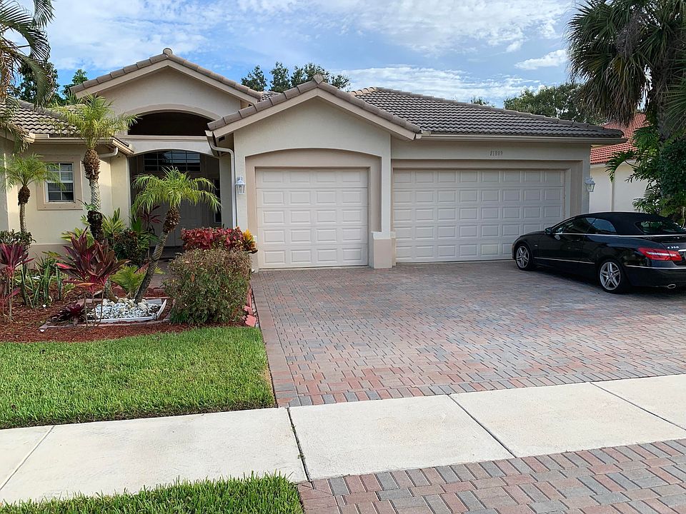 1st image of 11889 Osprey Point Cir