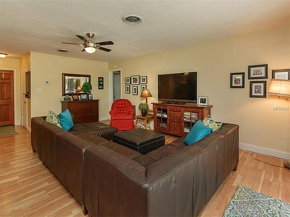4th image of 1214 Lindenwood Ln