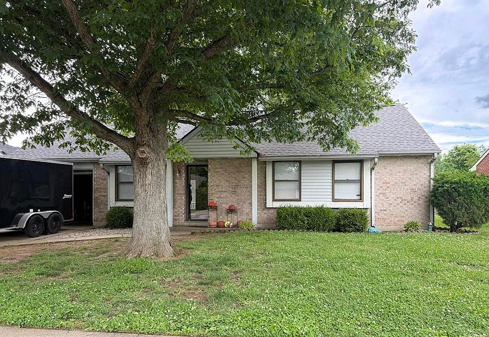 1st image of 3885 Raintree Dr