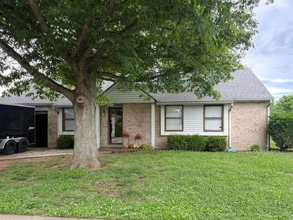 3885 Raintree Dr, Owensboro, KY 42301