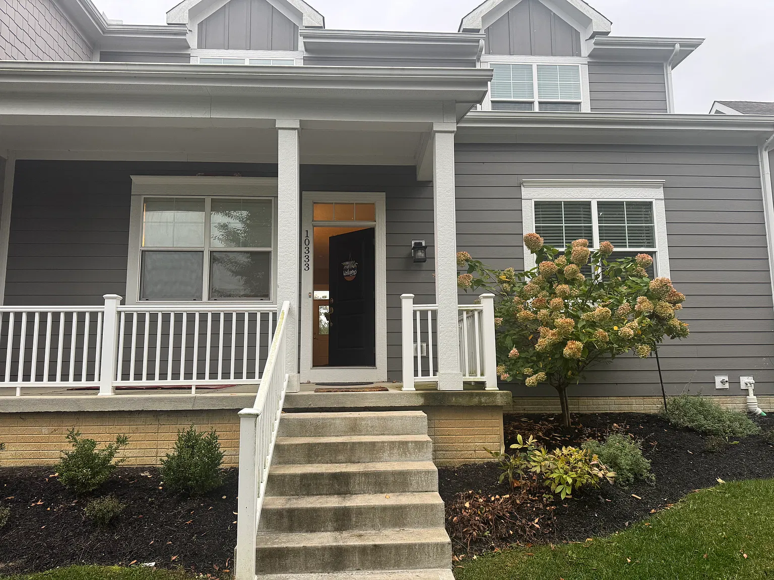 3 bed, 1974 sqft, $3,600 — Photo 2