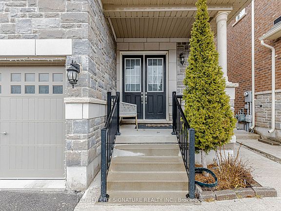 2nd image of 116 Morningside Dr N
