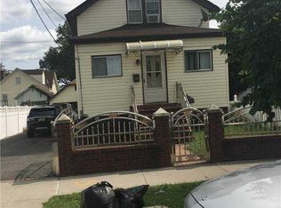 13343 243rd St, Jamaica, NY 11422