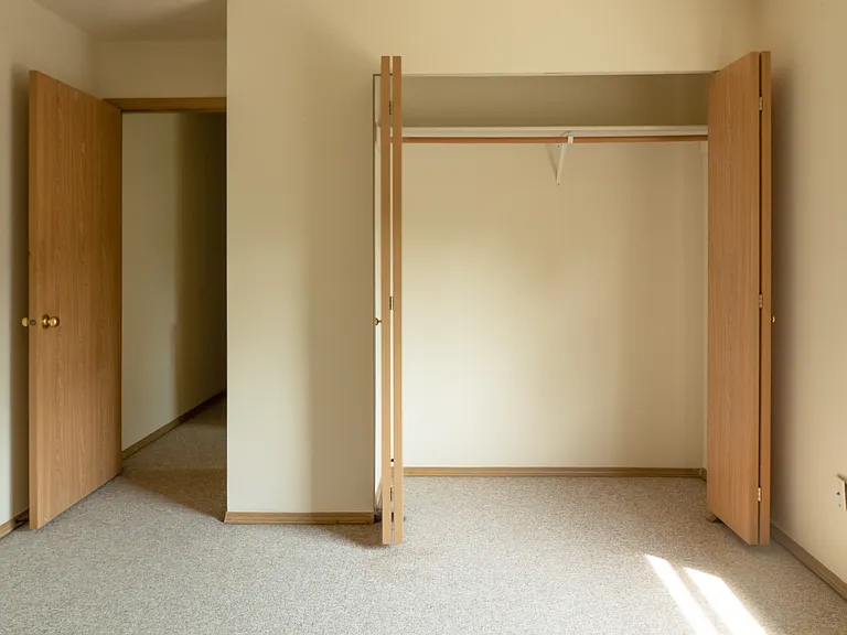 Michigan St. Townhomes — Photo 11