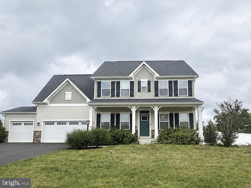 1st image of 131 Decatur Cir