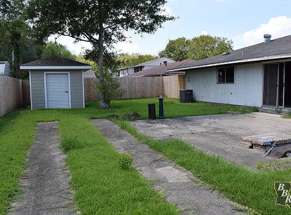 3rd image of 3024 Karen Dr