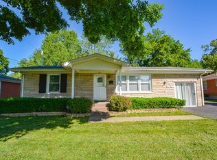 9326 Ponder Ln, Louisville, KY 40272